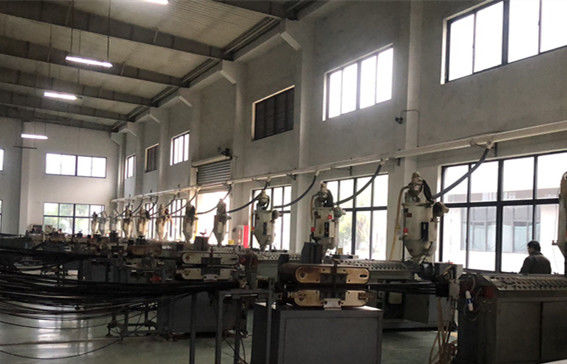 Suzhou Polywell Engineering Plastics Co.,Ltd ligne de production du fabricant